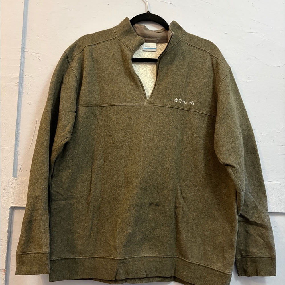 Columbia Men's Zip-Up Sweater in Olive
